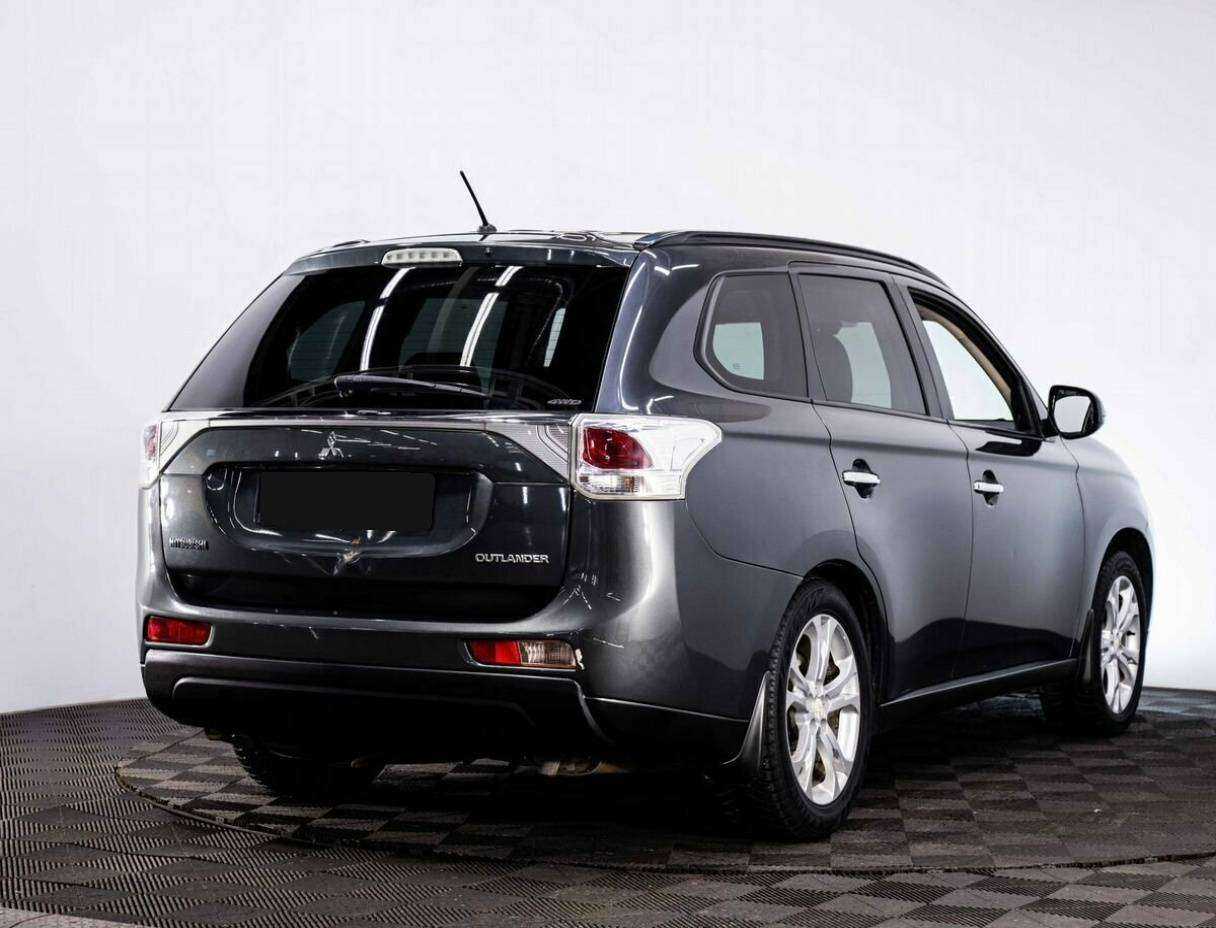 Купить Mitsubishi Outlander с пробегом. Фото: #5