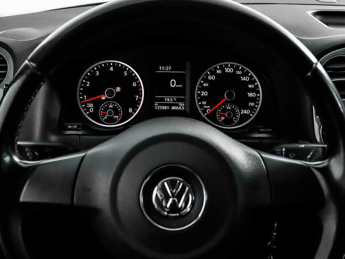 Купить Volkswagen Tiguan с пробегом. Фото: #14