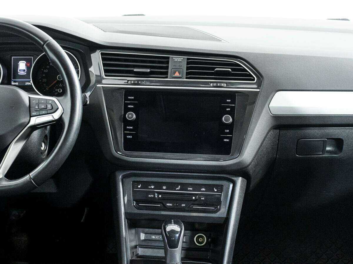Купить Volkswagen Tiguan с пробегом. Фото: #13