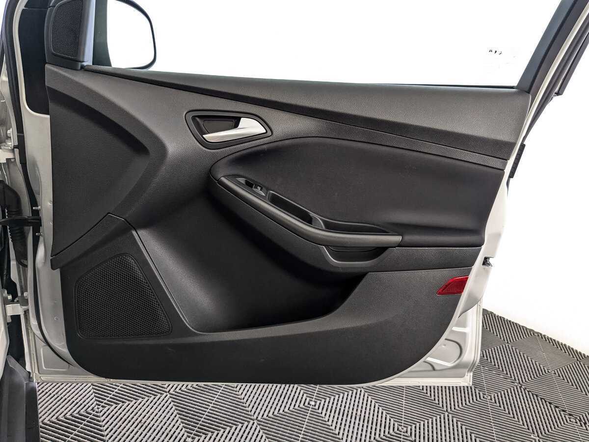 Купить Ford Focus с пробегом. Фото: #20