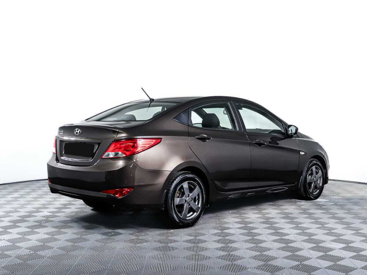 Купить Hyundai Solaris с пробегом. Фото: #4