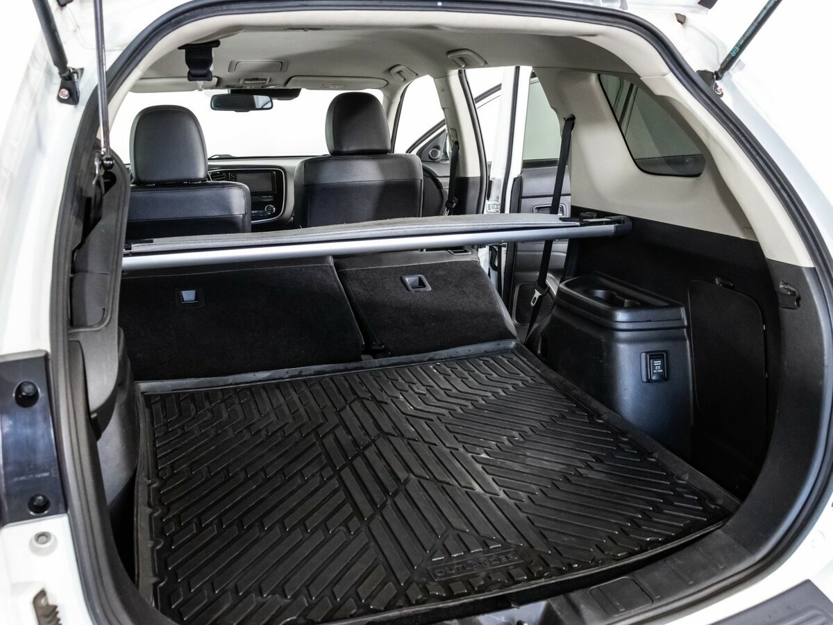 Купить Mitsubishi Outlander с пробегом. Фото: #28