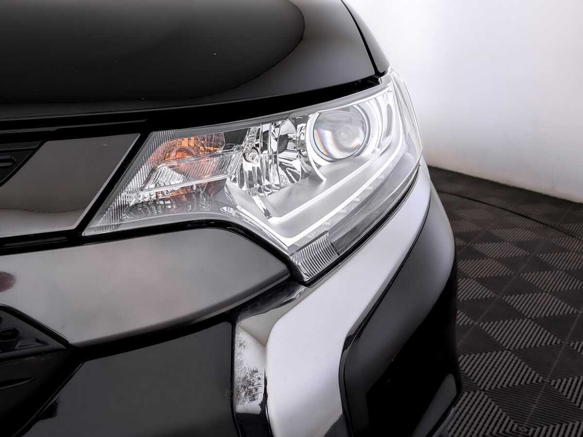 Купить Mitsubishi Outlander с пробегом. Фото: #16