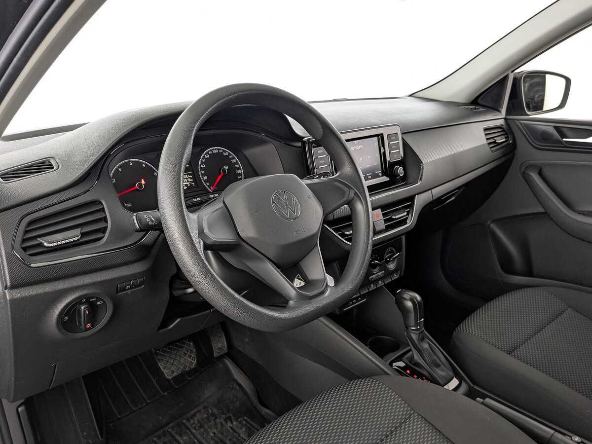 Купить Volkswagen Polo с пробегом. Фото: #13