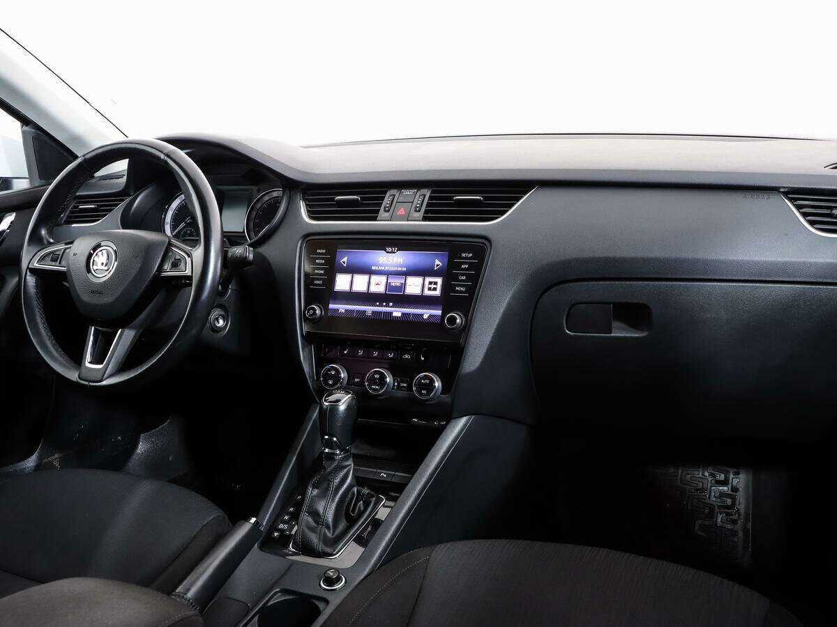 Купить Skoda Octavia с пробегом. Фото: #6
