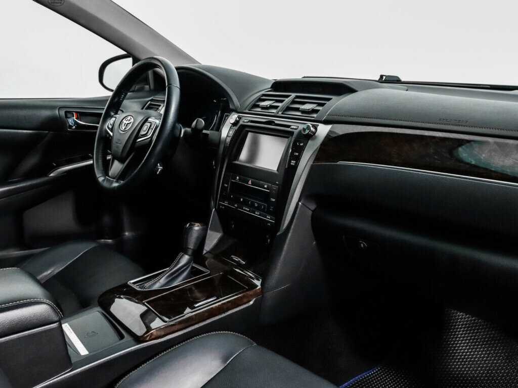 Купить Toyota Camry с пробегом. Фото: #12