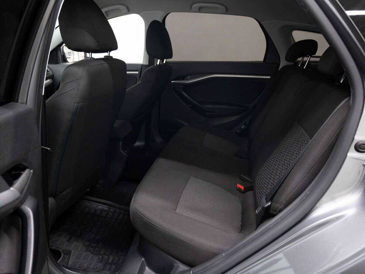 Купить Lada (ВАЗ) Vesta с пробегом. Фото: #8