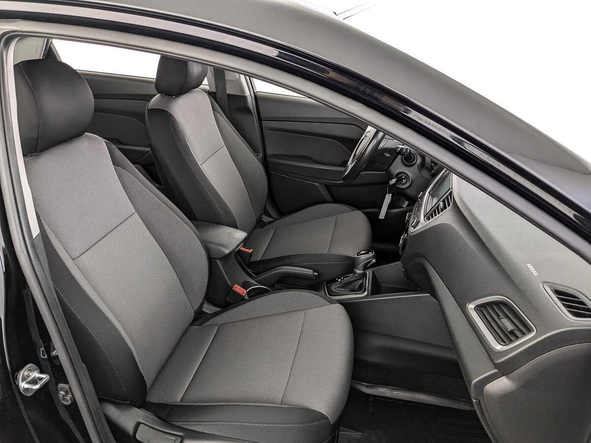 Купить Hyundai Solaris с пробегом. Фото: #19