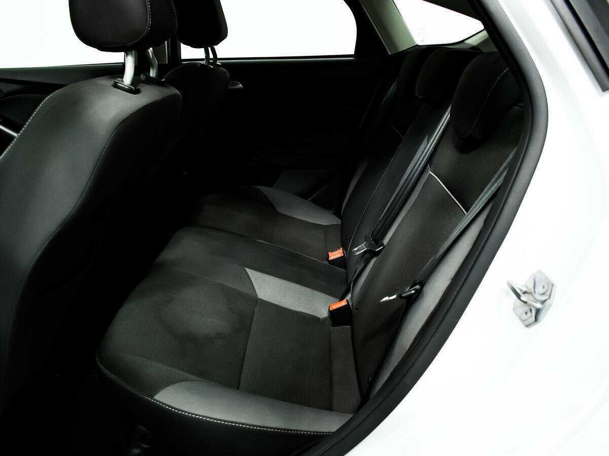 Купить Ford Focus с пробегом. Фото: #11