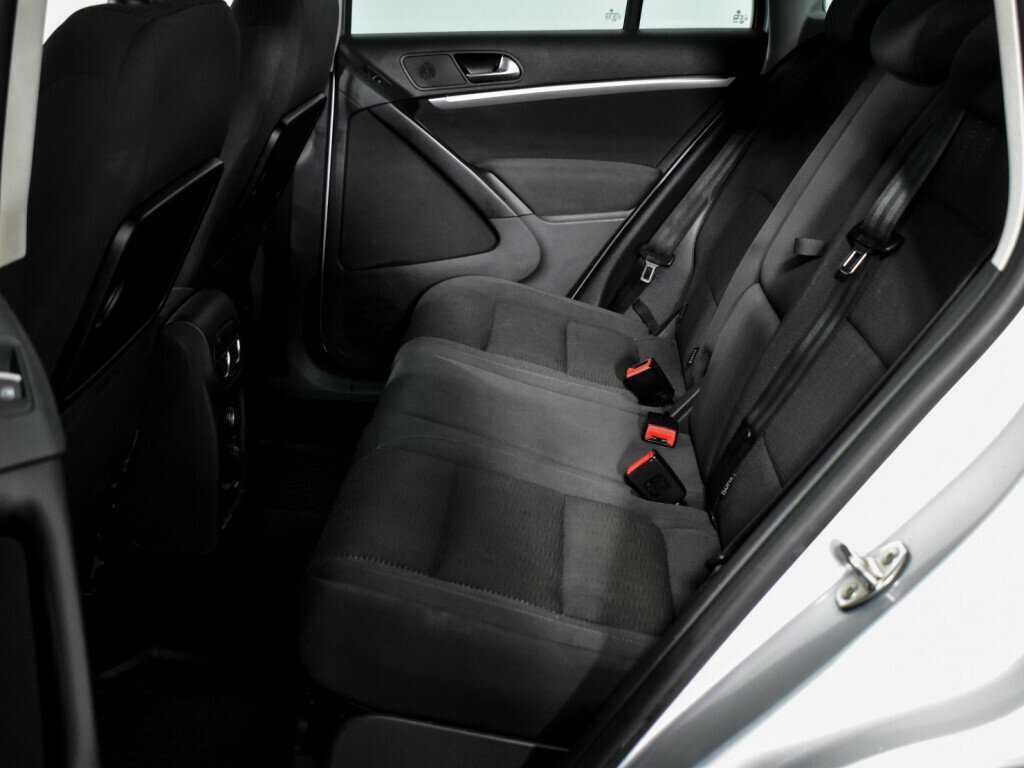 Купить Volkswagen Tiguan с пробегом. Фото: #11