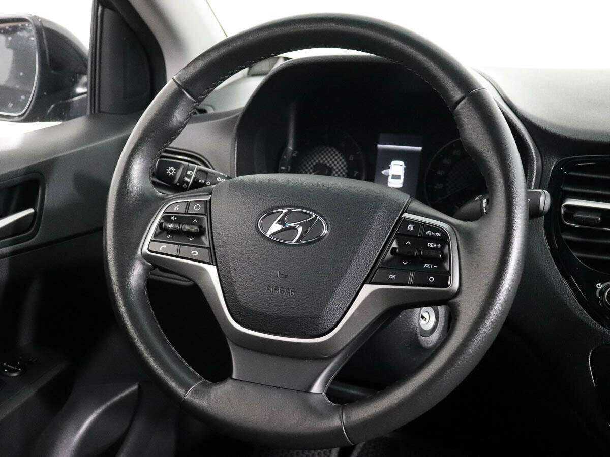 Купить Hyundai Solaris с пробегом. Фото: #12