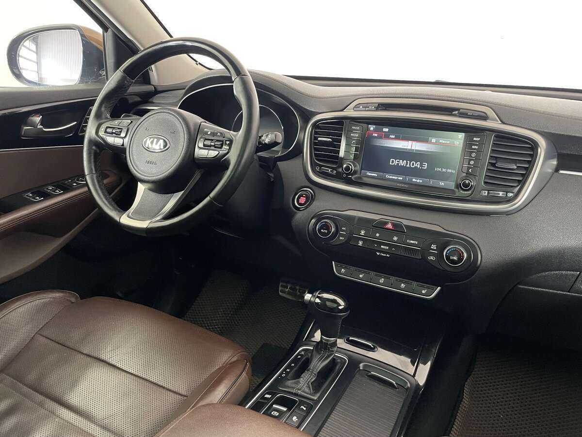 Купить Kia Sorento с пробегом. Фото: #11