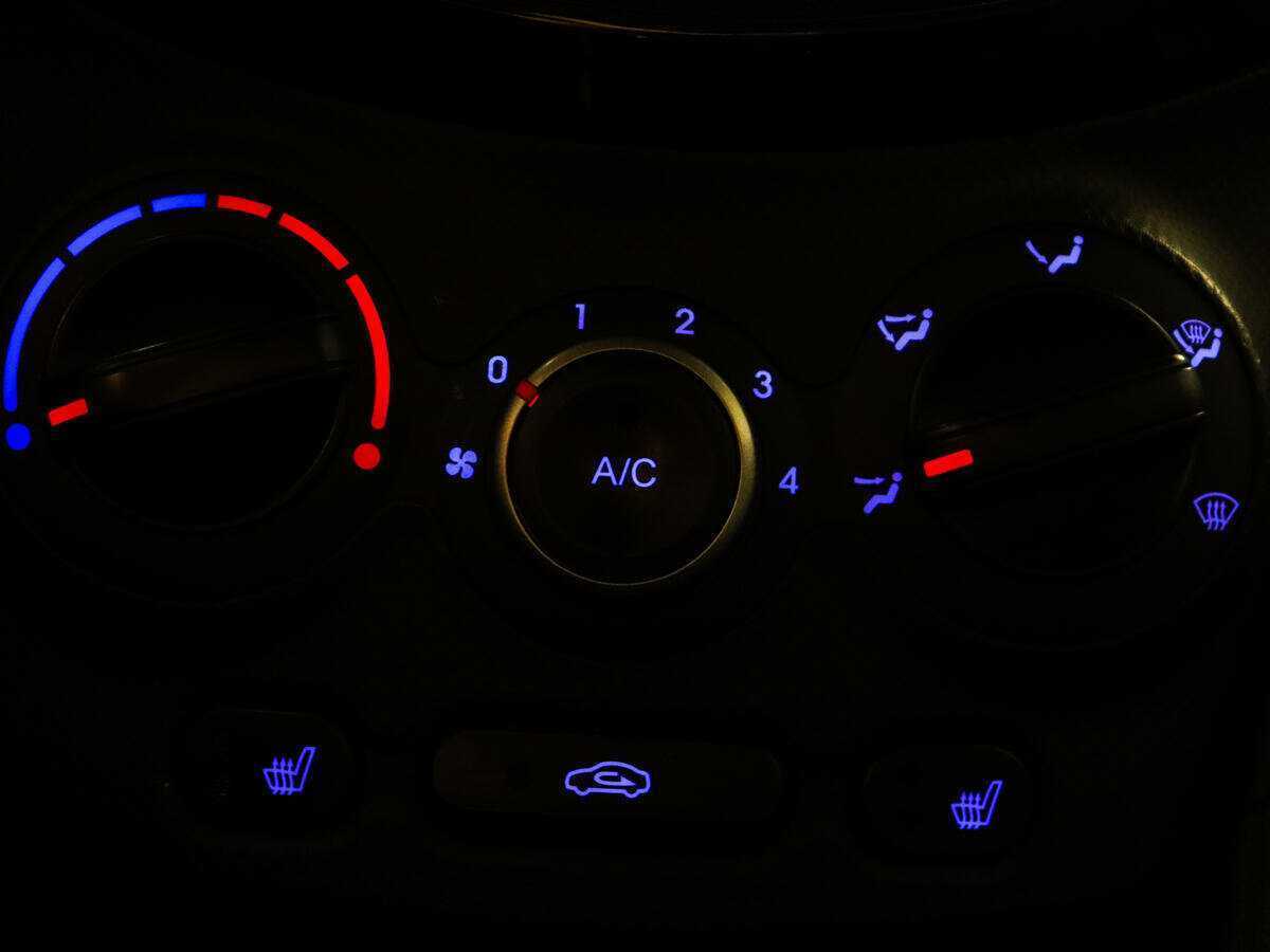 Купить Hyundai Solaris с пробегом. Фото: #14