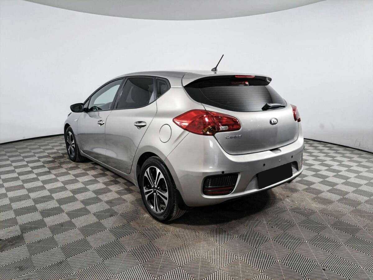 Купить Kia Ceed с пробегом. Фото: #5