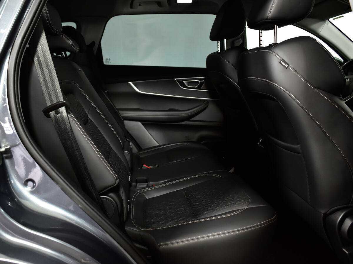 Купить Chery Tiggo 8 с пробегом. Фото: #7