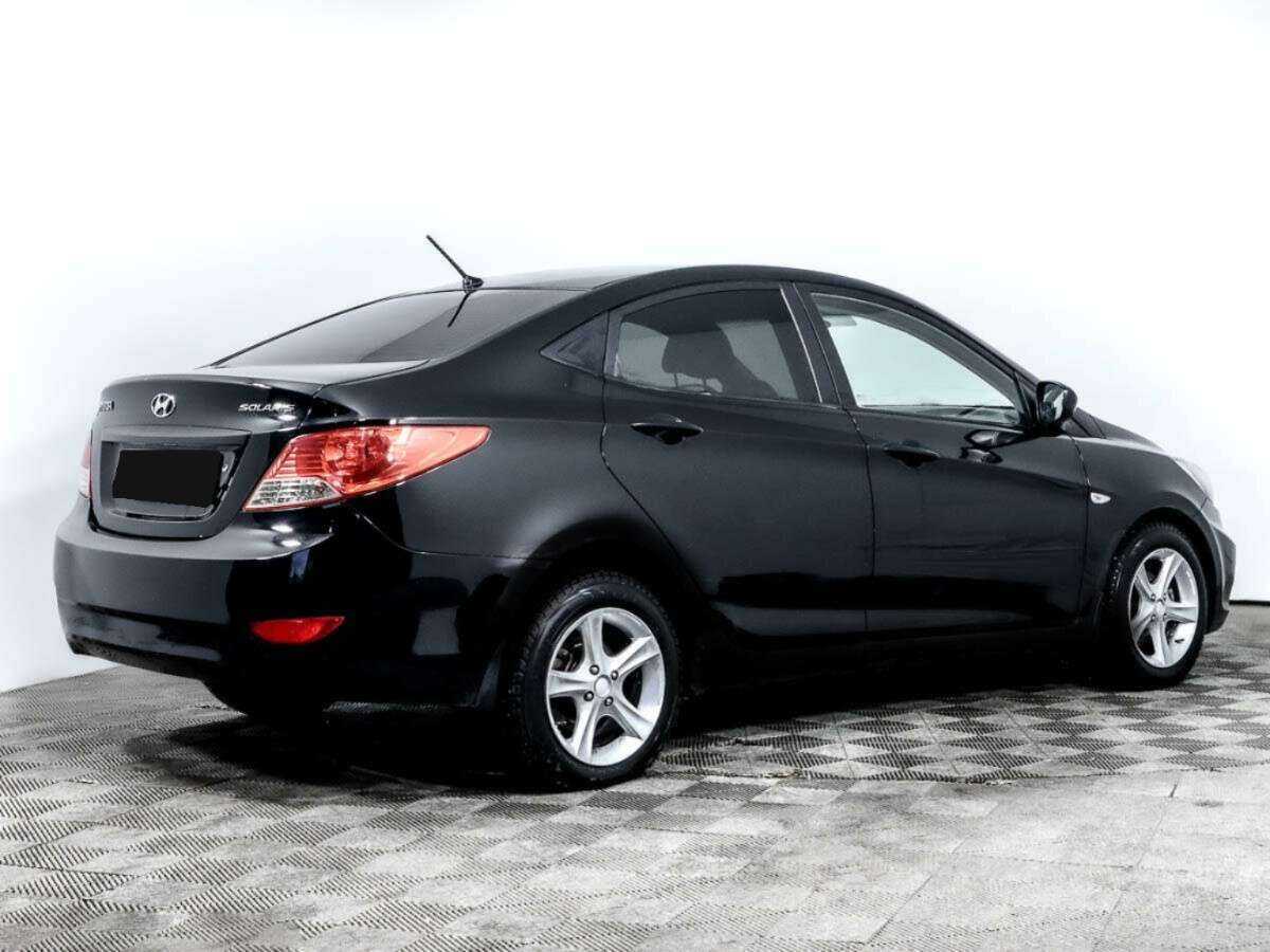 Купить Hyundai Solaris с пробегом. Фото: #3