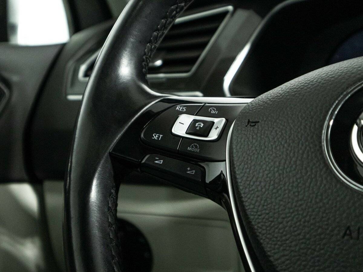 Купить Volkswagen Tiguan с пробегом. Фото: #18