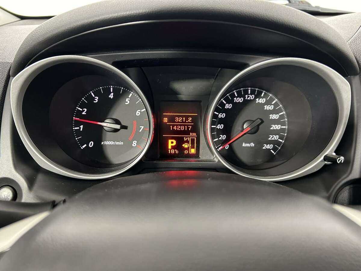 Купить Mitsubishi ASX с пробегом. Фото: #10