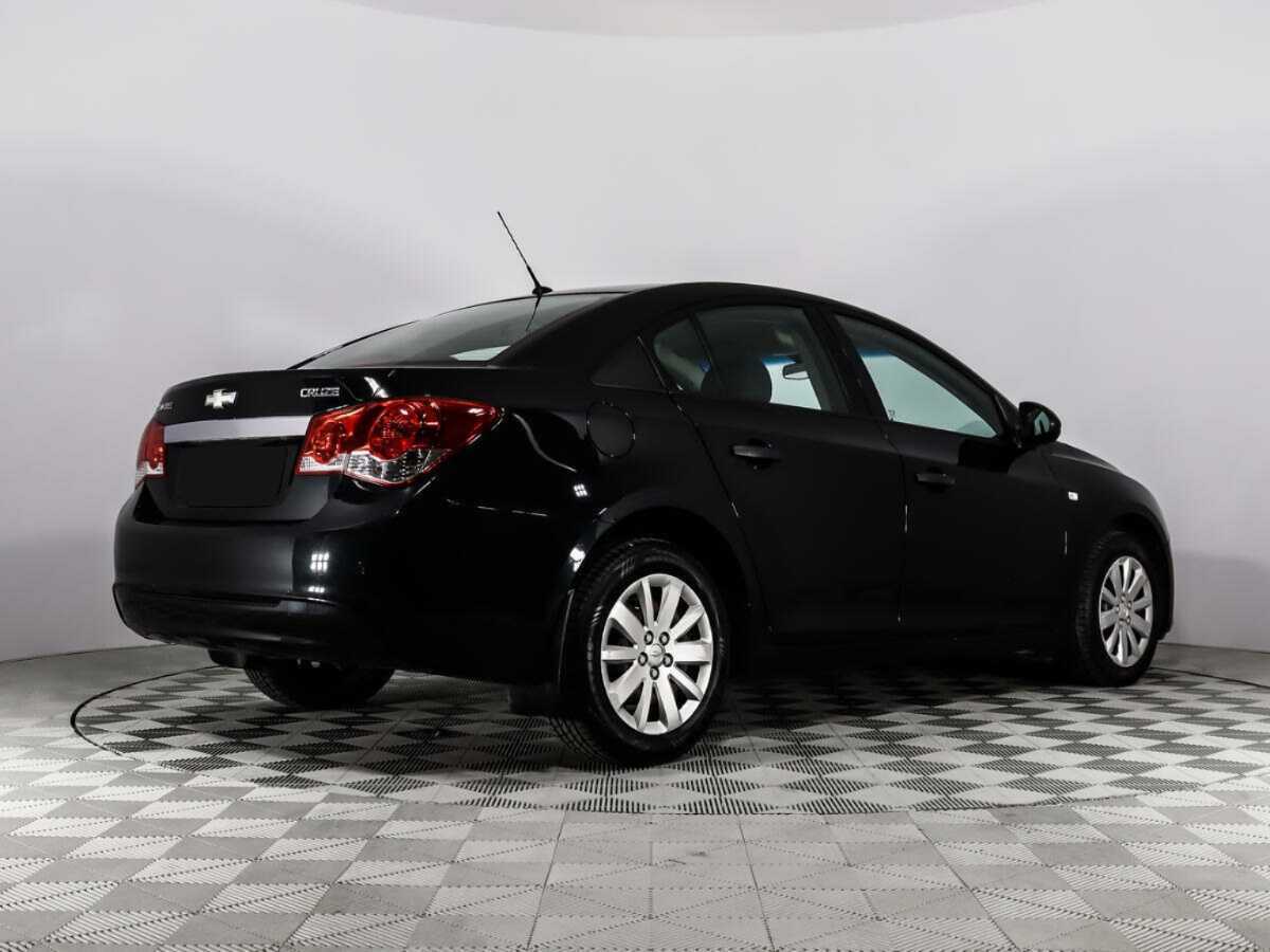 Купить Chevrolet Cruze с пробегом. Фото: #2