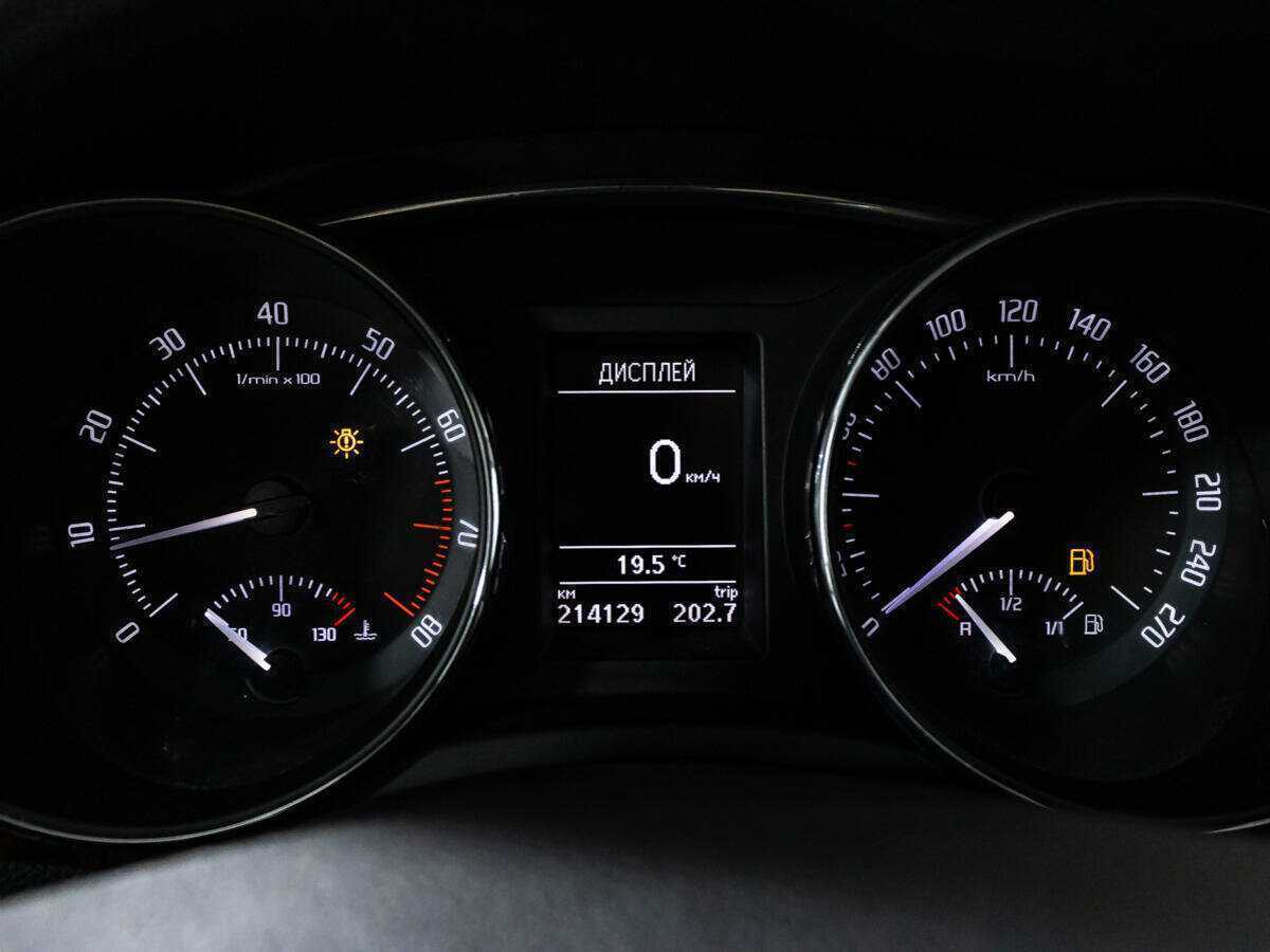 Купить Skoda Superb с пробегом. Фото: #11