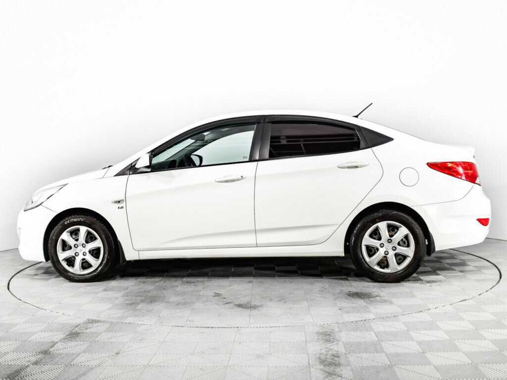 Купить Hyundai Solaris с пробегом. Фото: #7
