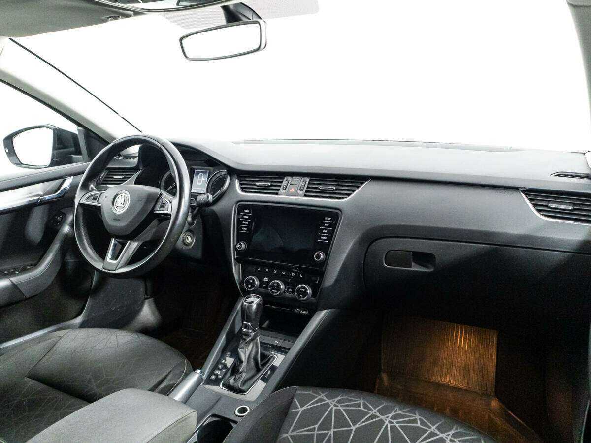 Купить Skoda Octavia с пробегом. Фото: #8