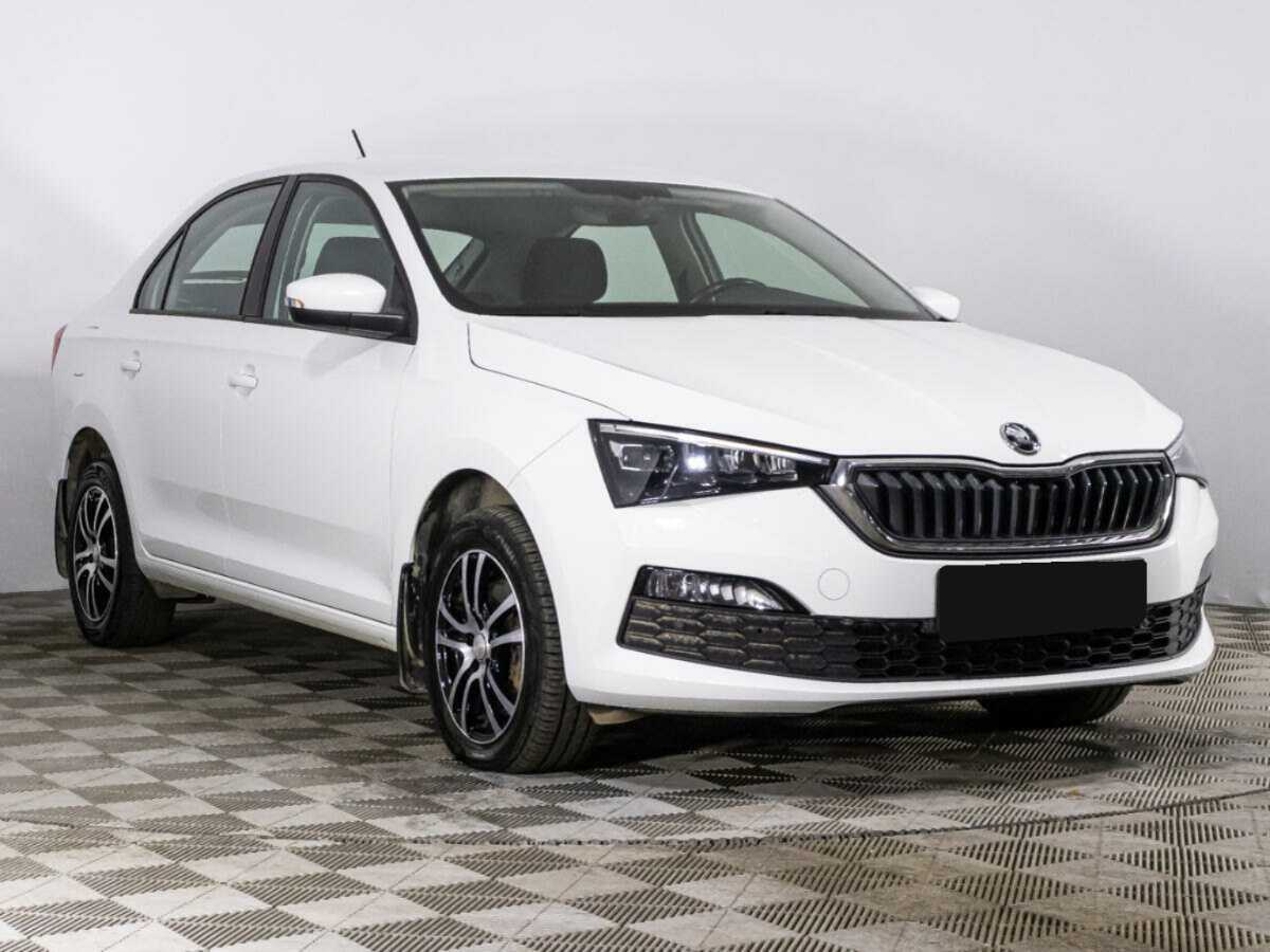 Купить Skoda Rapid с пробегом. Фото: #2