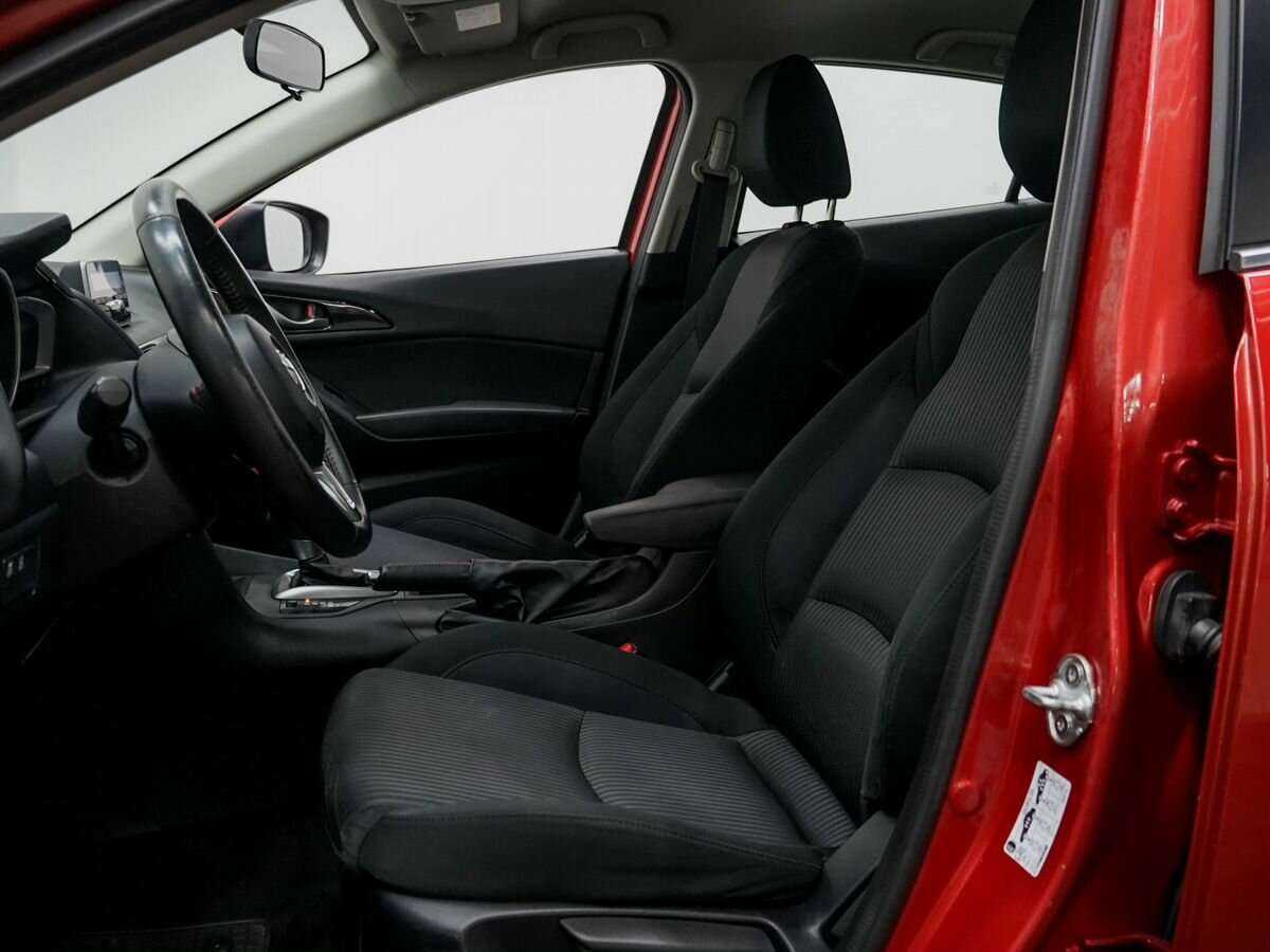 Купить Mazda 3 с пробегом. Фото: #10