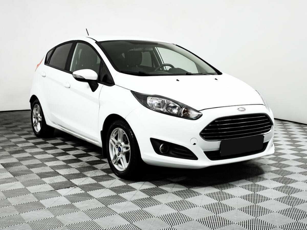 Купить Ford Fiesta с пробегом. Фото: #2