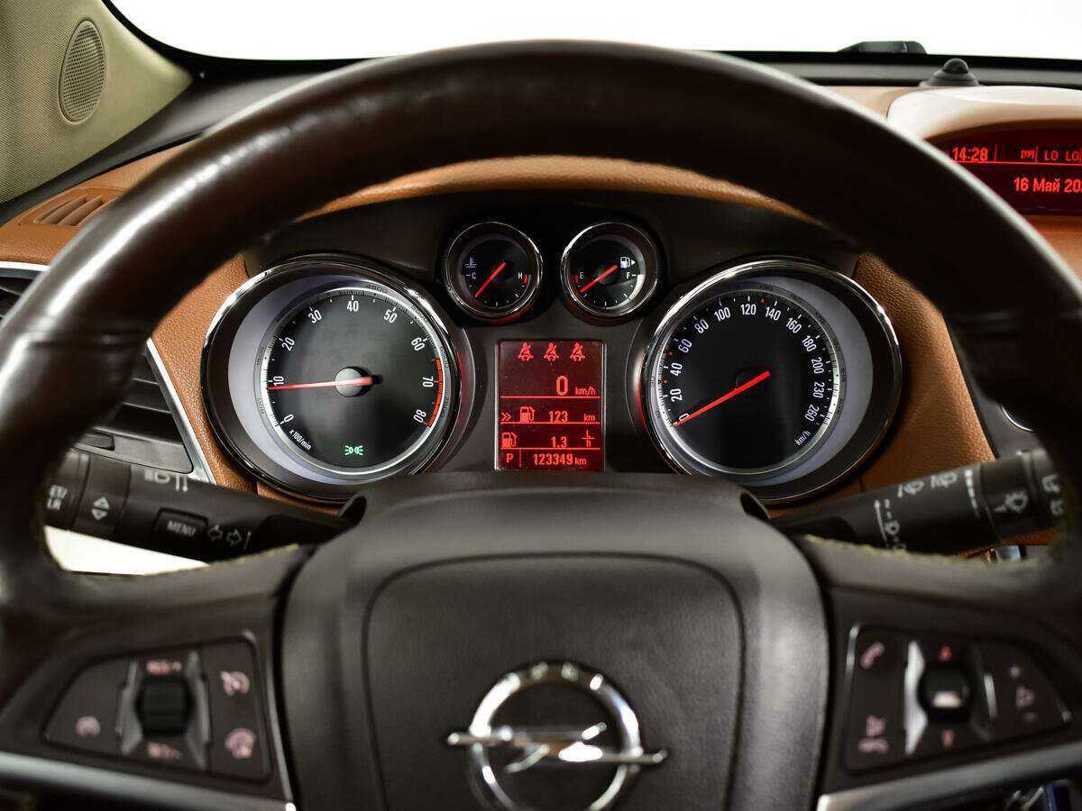 Купить Opel Mokka с пробегом. Фото: #10