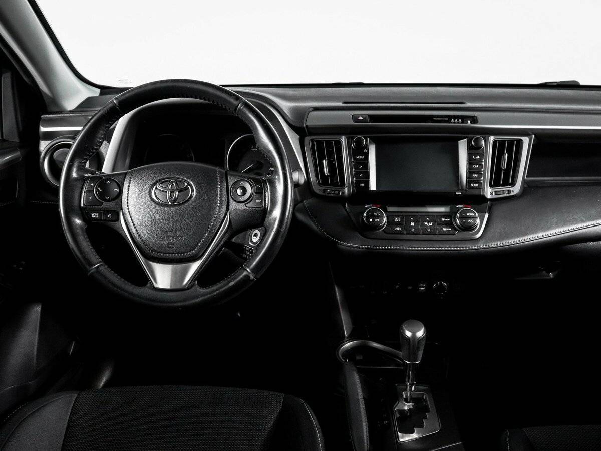 Купить Toyota RAV4 с пробегом. Фото: #11