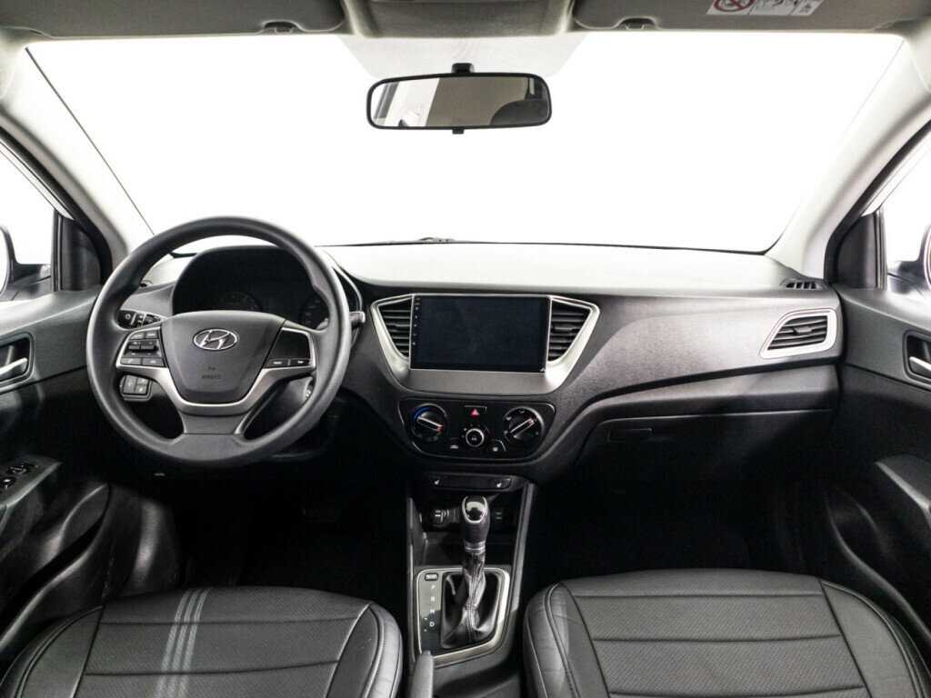 Купить Hyundai Solaris с пробегом. Фото: #12