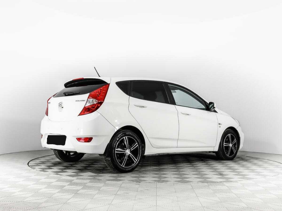 Купить Hyundai Solaris с пробегом. Фото: #4