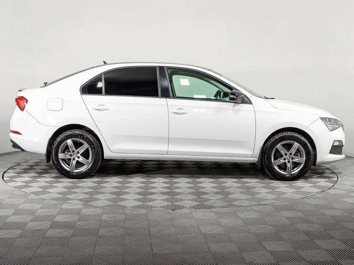 Купить Skoda Rapid с пробегом. Фото: #3