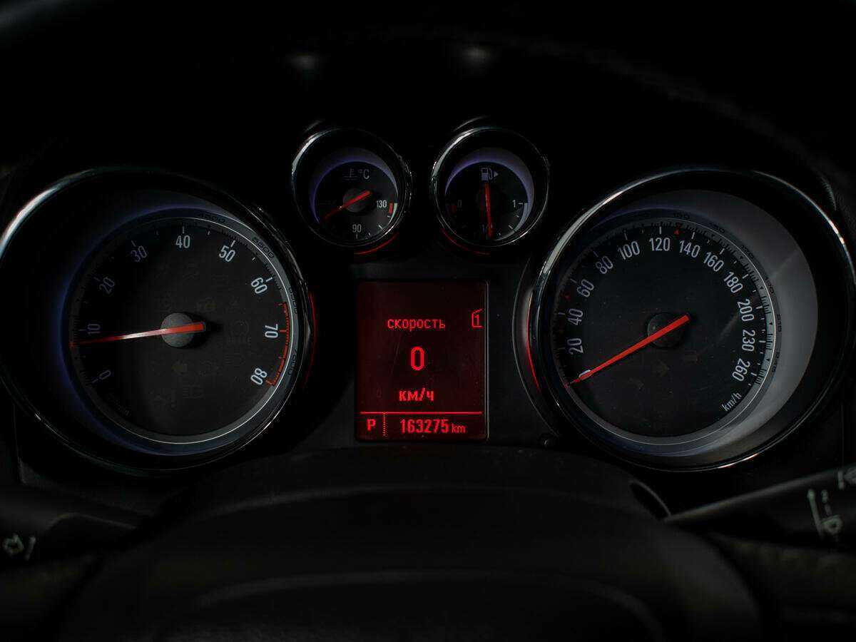 Купить Opel Astra с пробегом. Фото: #11