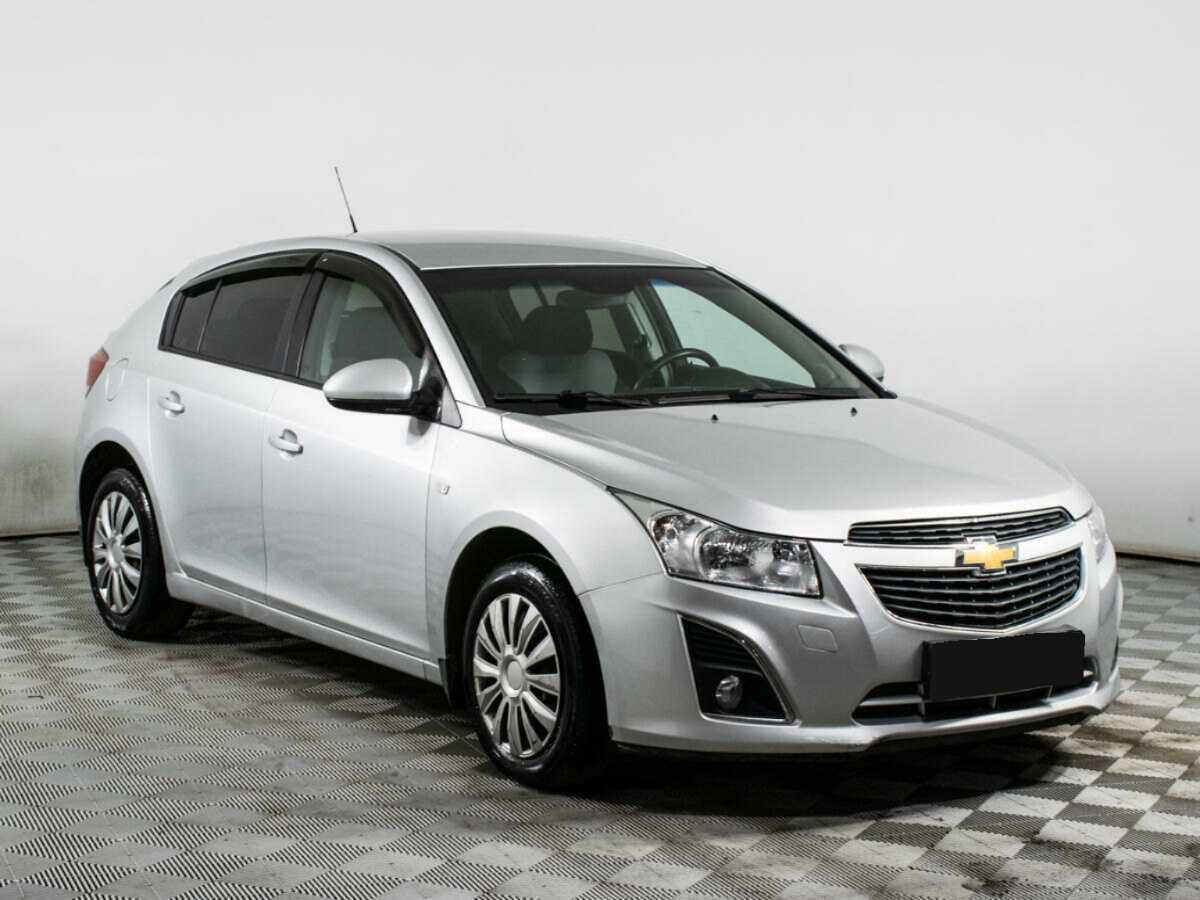 Купить Chevrolet Cruze с пробегом. Фото: #2