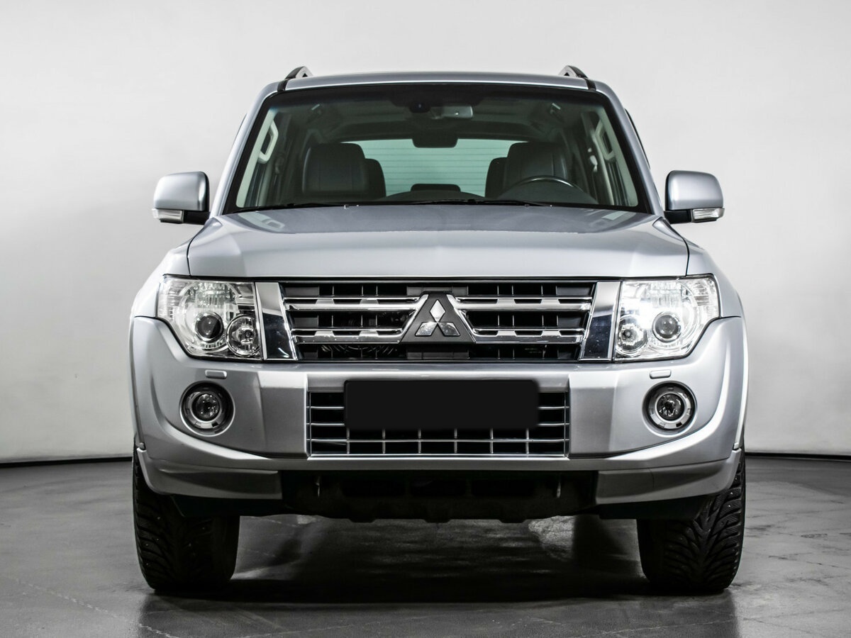 Купить Mitsubishi Pajero с пробегом. Фото: #1