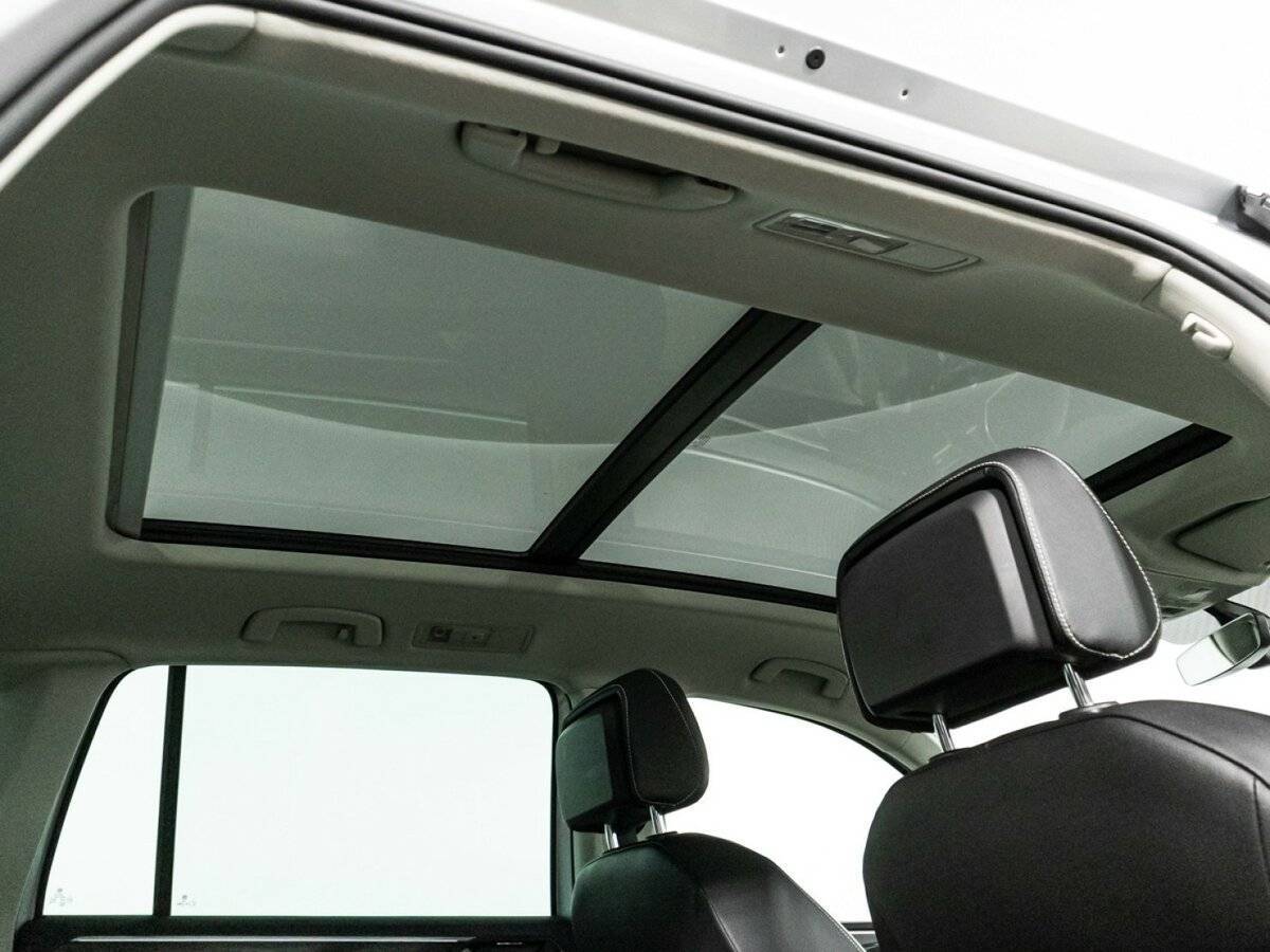 Купить Volkswagen Tiguan с пробегом. Фото: #17