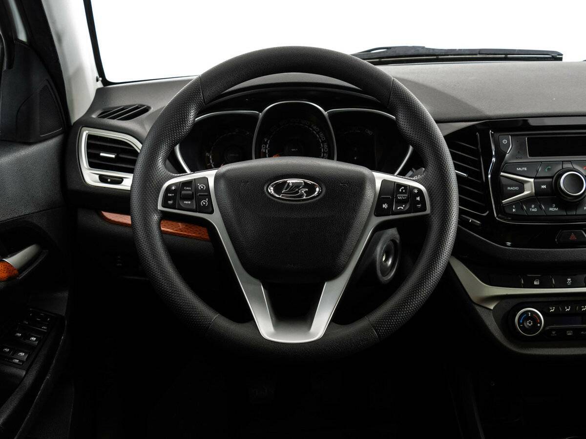 Купить Lada (ВАЗ) Vesta с пробегом. Фото: #9