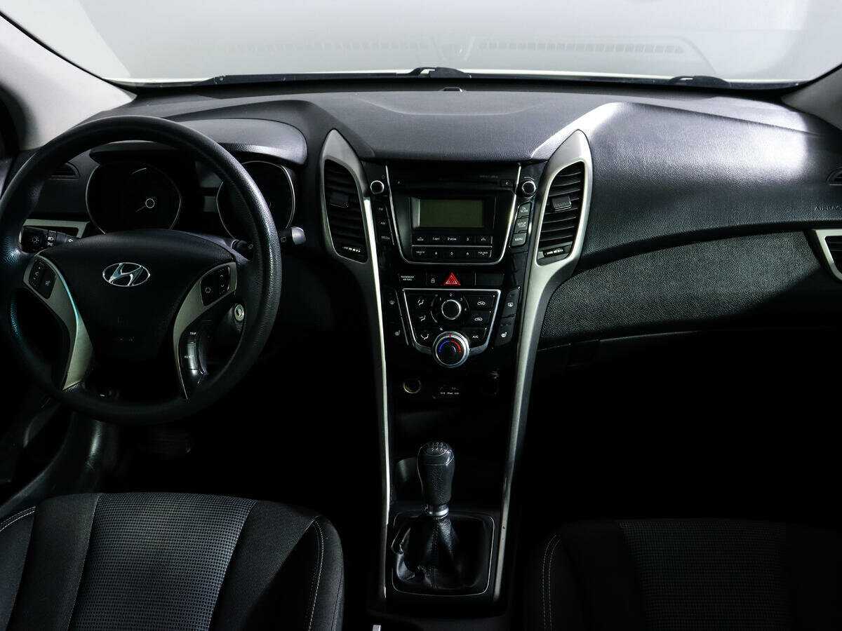 Купить Hyundai i30 с пробегом. Фото: #11