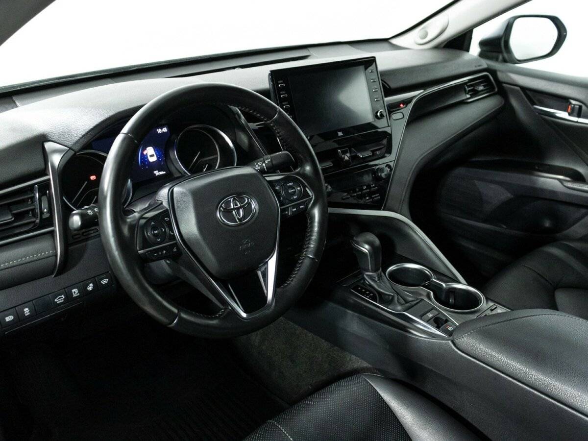 Купить Toyota Camry с пробегом. Фото: #9