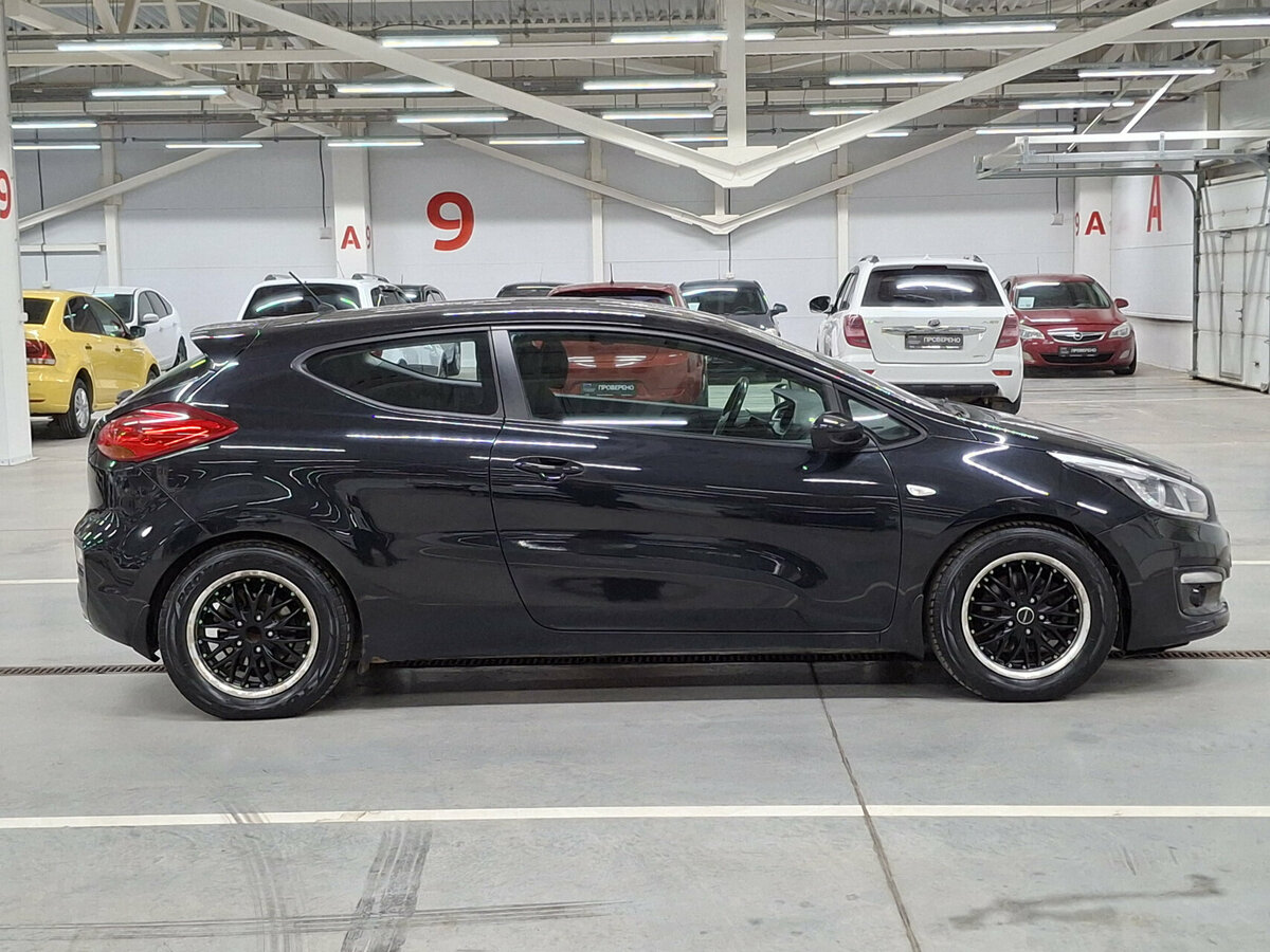 Купить Kia Ceed с пробегом. Фото: #3