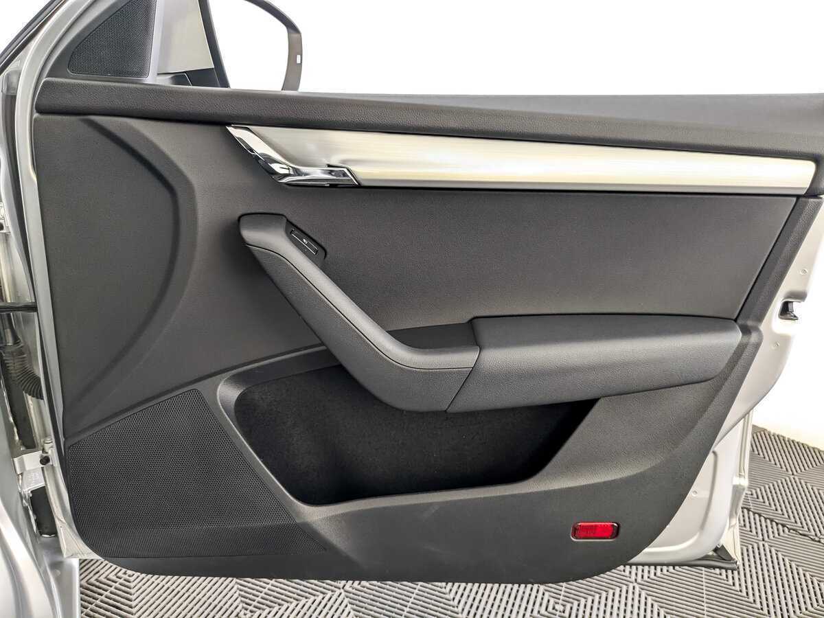 Купить Skoda Octavia с пробегом. Фото: #23