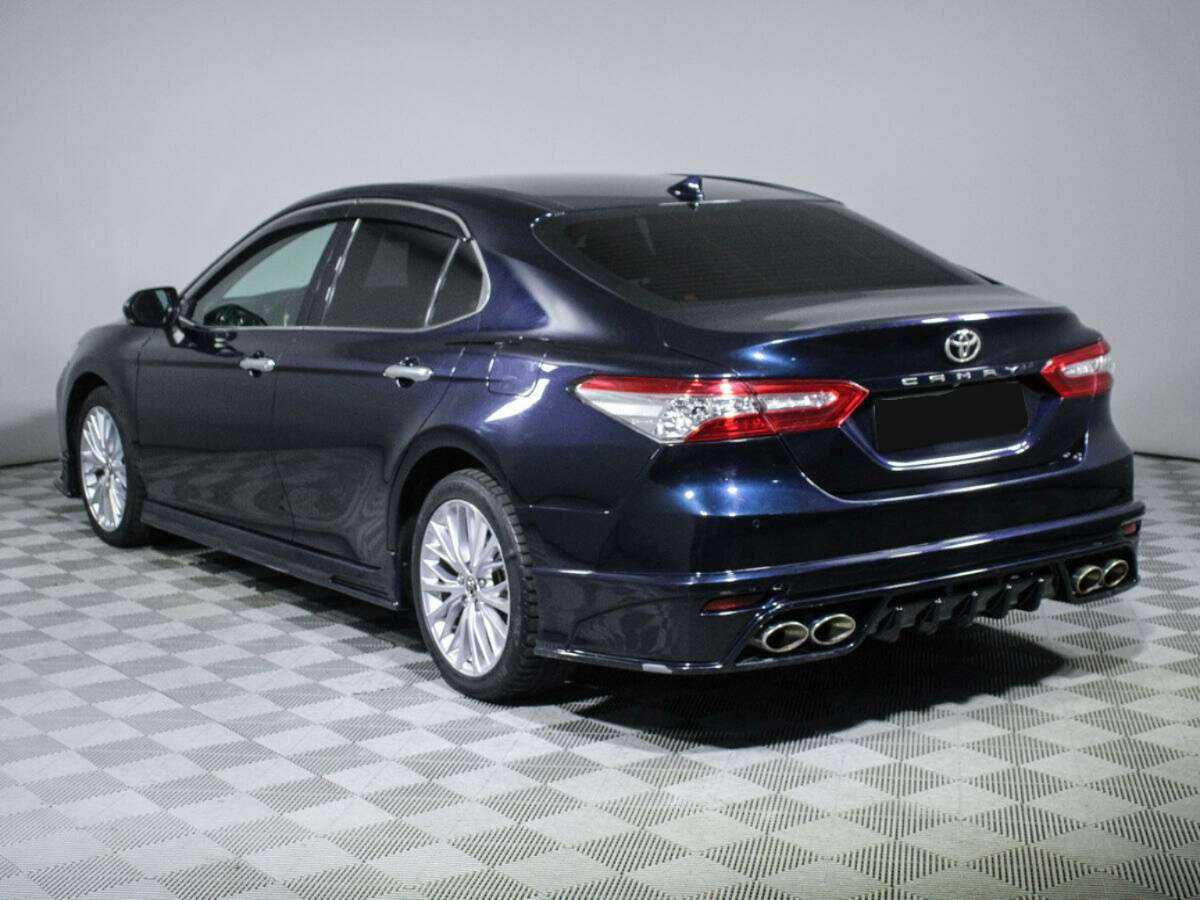 Купить Toyota Camry с пробегом. Фото: #4