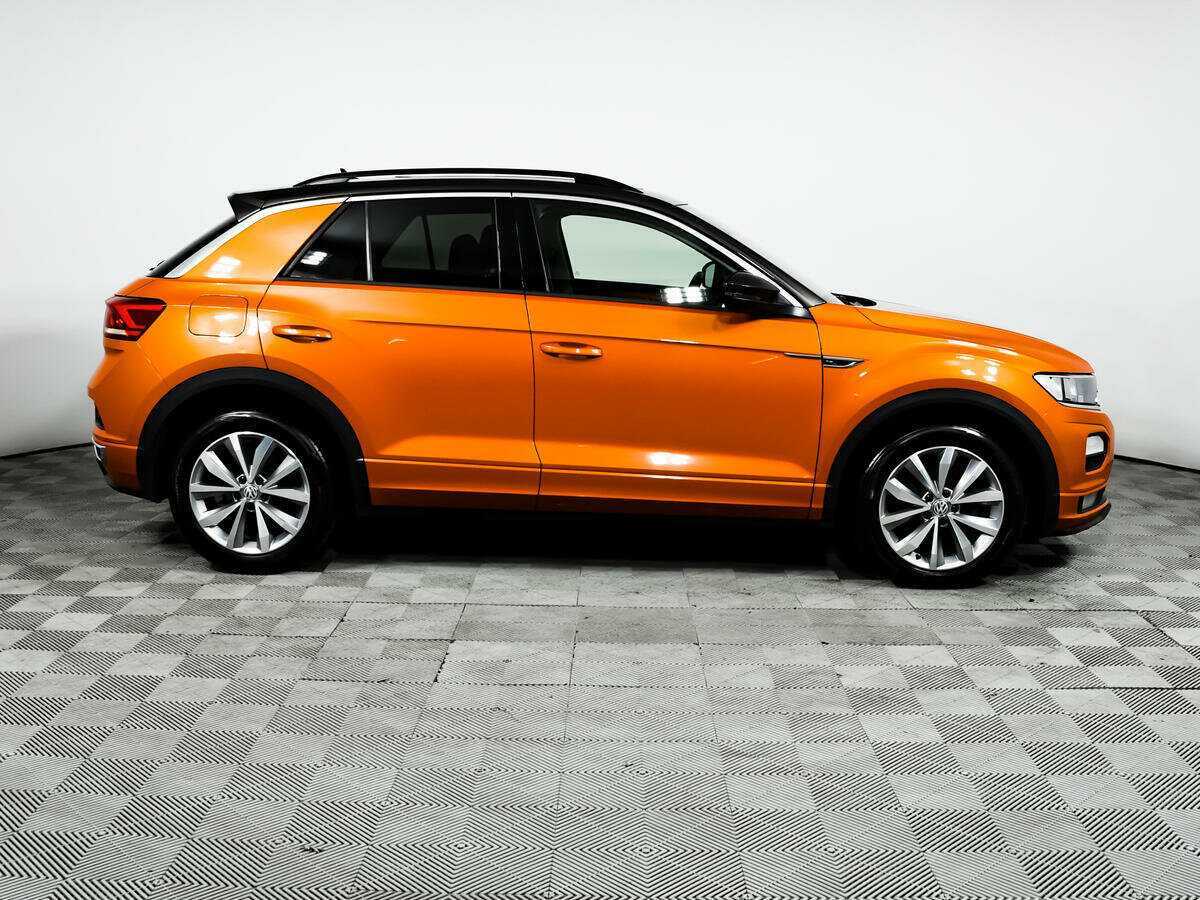 Купить Volkswagen T-Roc с пробегом. Фото: #3