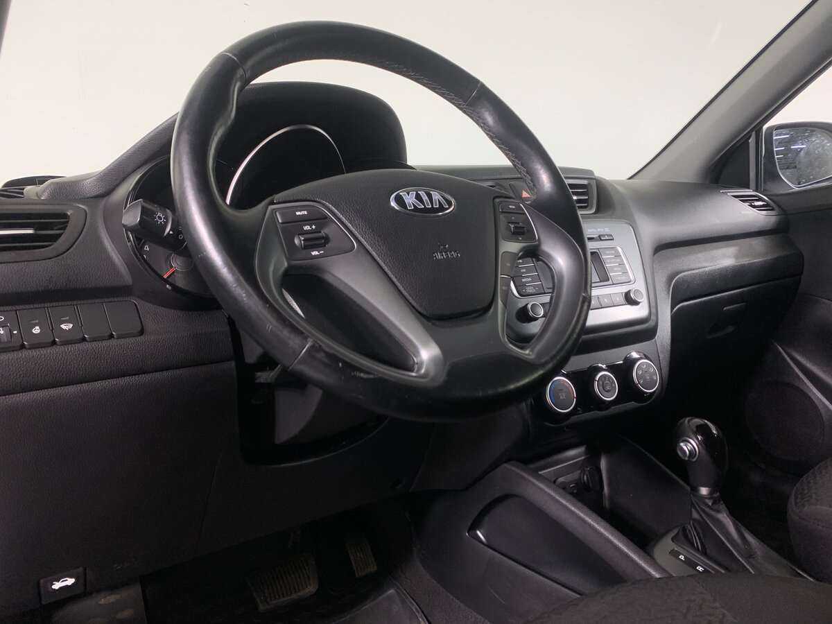 Купить Kia Rio с пробегом. Фото: #8