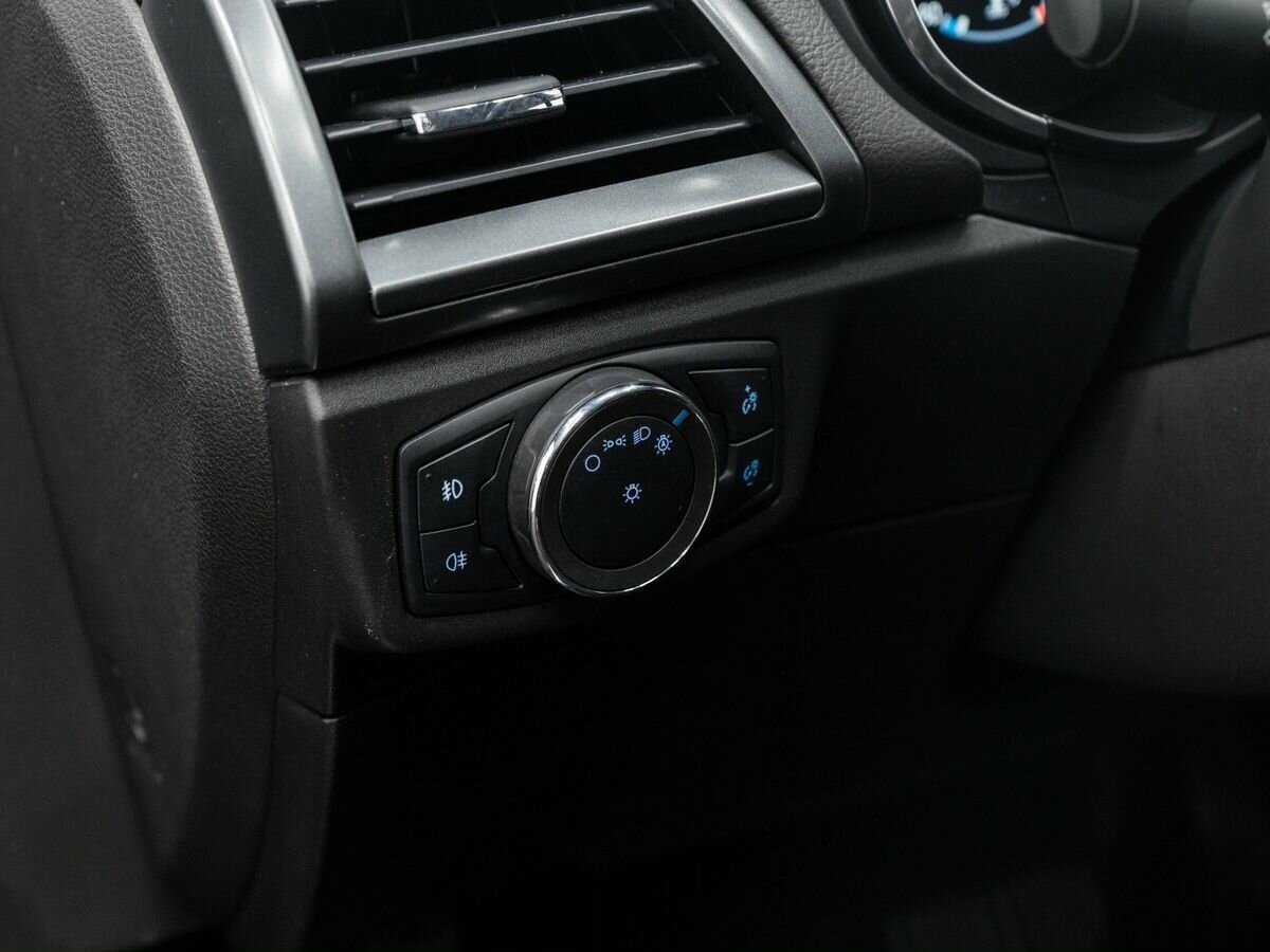 Купить Ford Mondeo с пробегом. Фото: #16