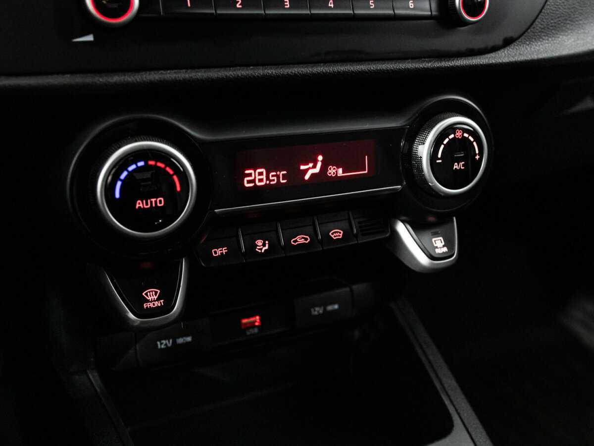 Купить Kia Rio с пробегом. Фото: #19