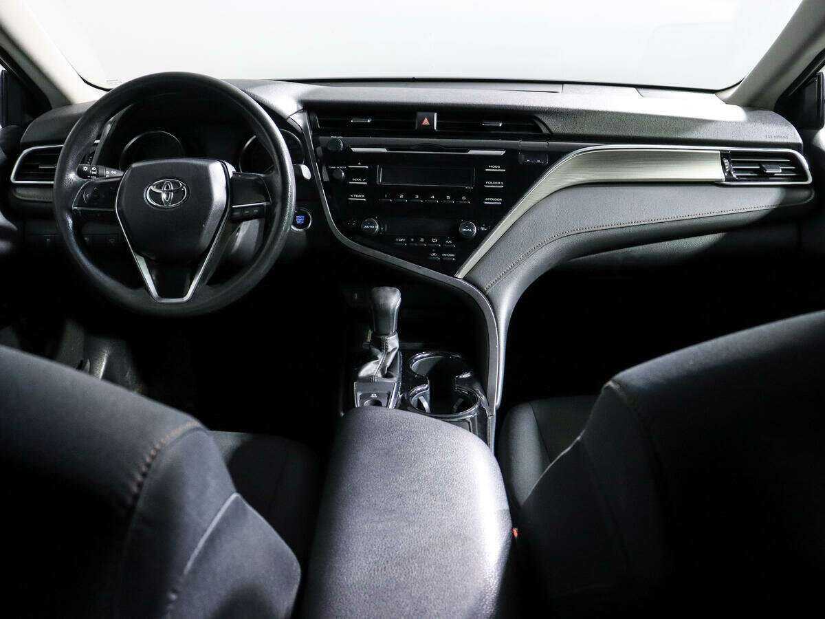 Купить Toyota Camry с пробегом. Фото: #11