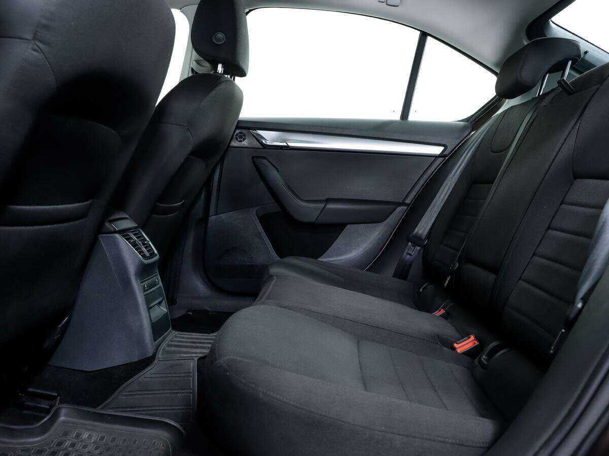 Купить Skoda Octavia с пробегом. Фото: #10